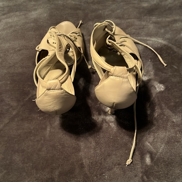 ALDO CHIC HEELS - Picture 3 of 4